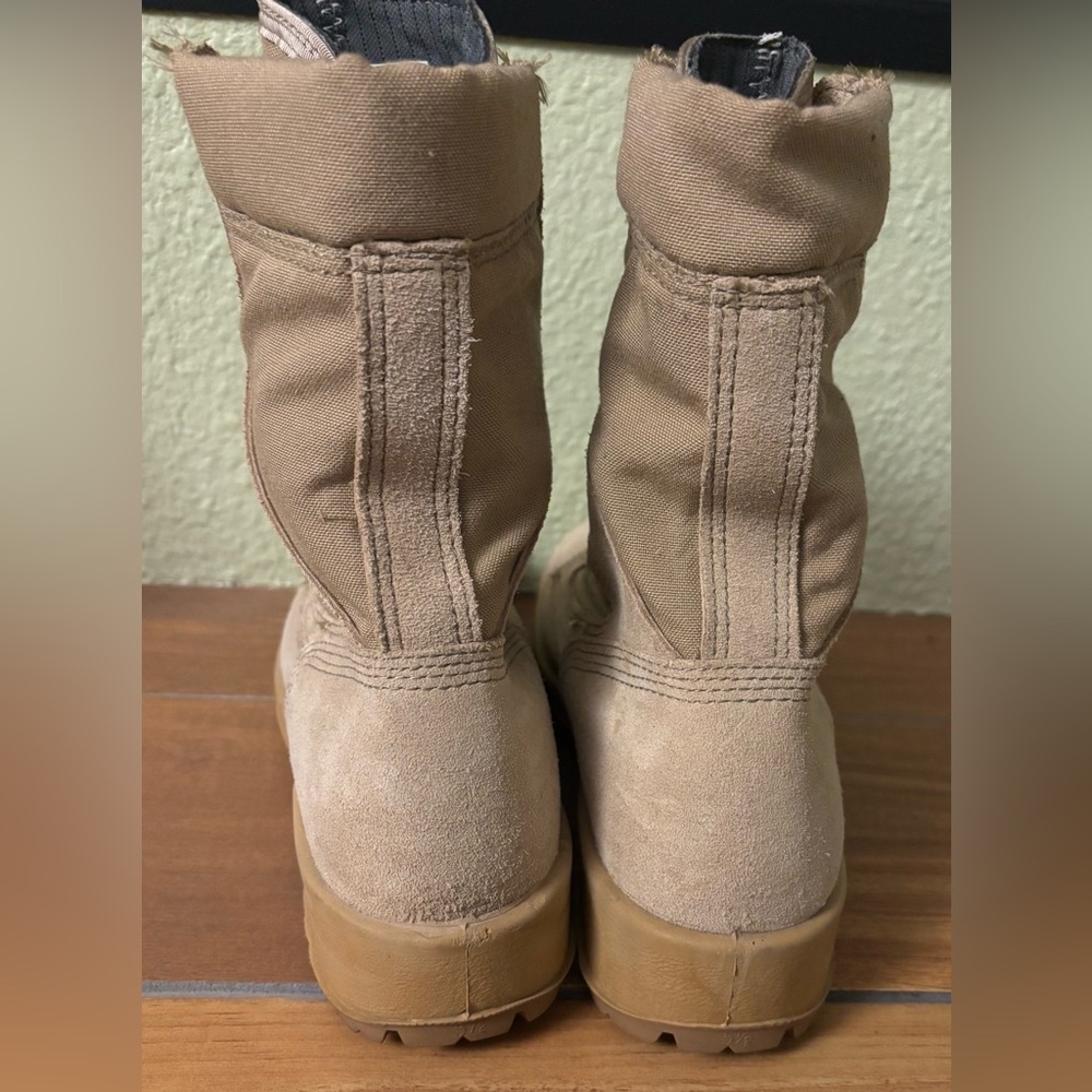 Wellco Deseret Tan HOT WEATHER FLAME RESISTANT VIBRAM SOLE COMBAT BOOT Size 5.5 - Picture 5 of 9